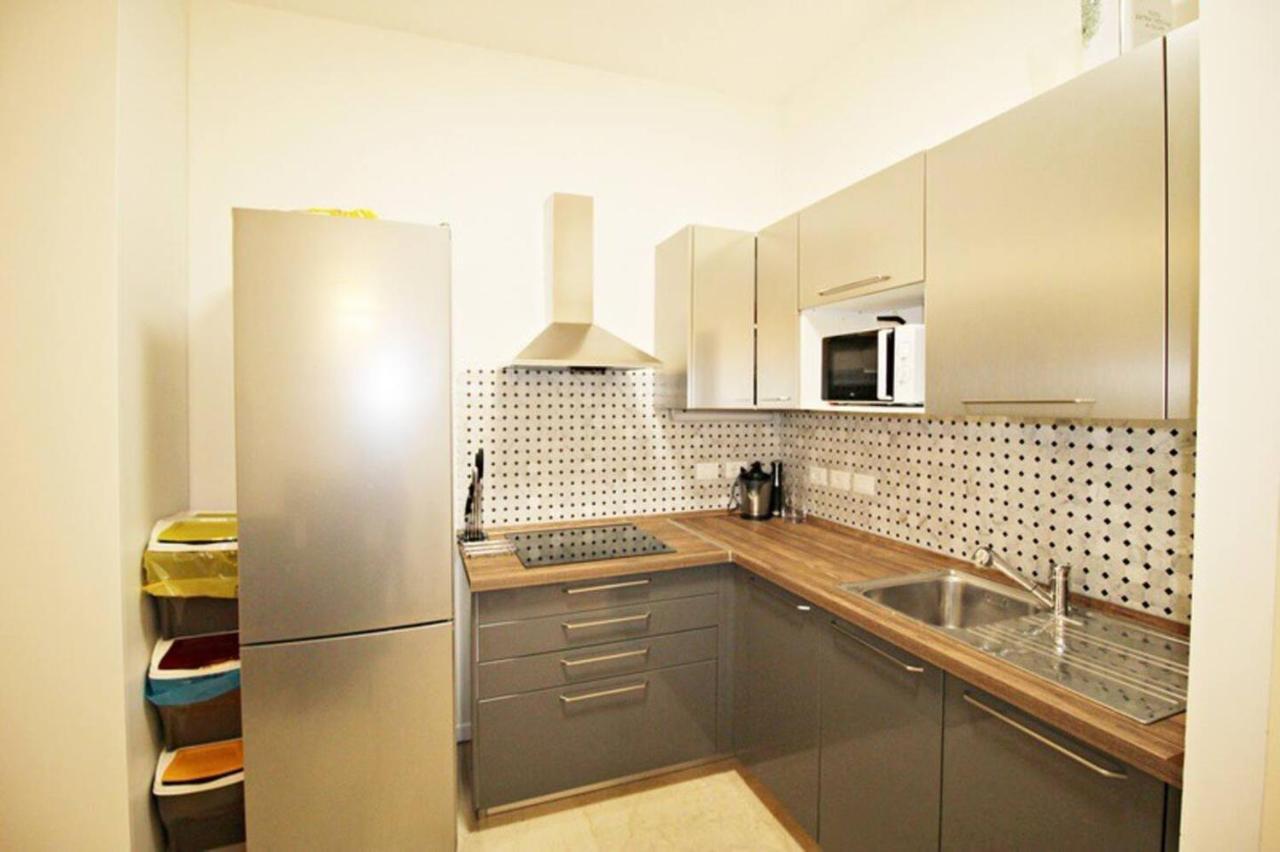Ugo Bassi Lux Apartment Bolonia Exterior foto