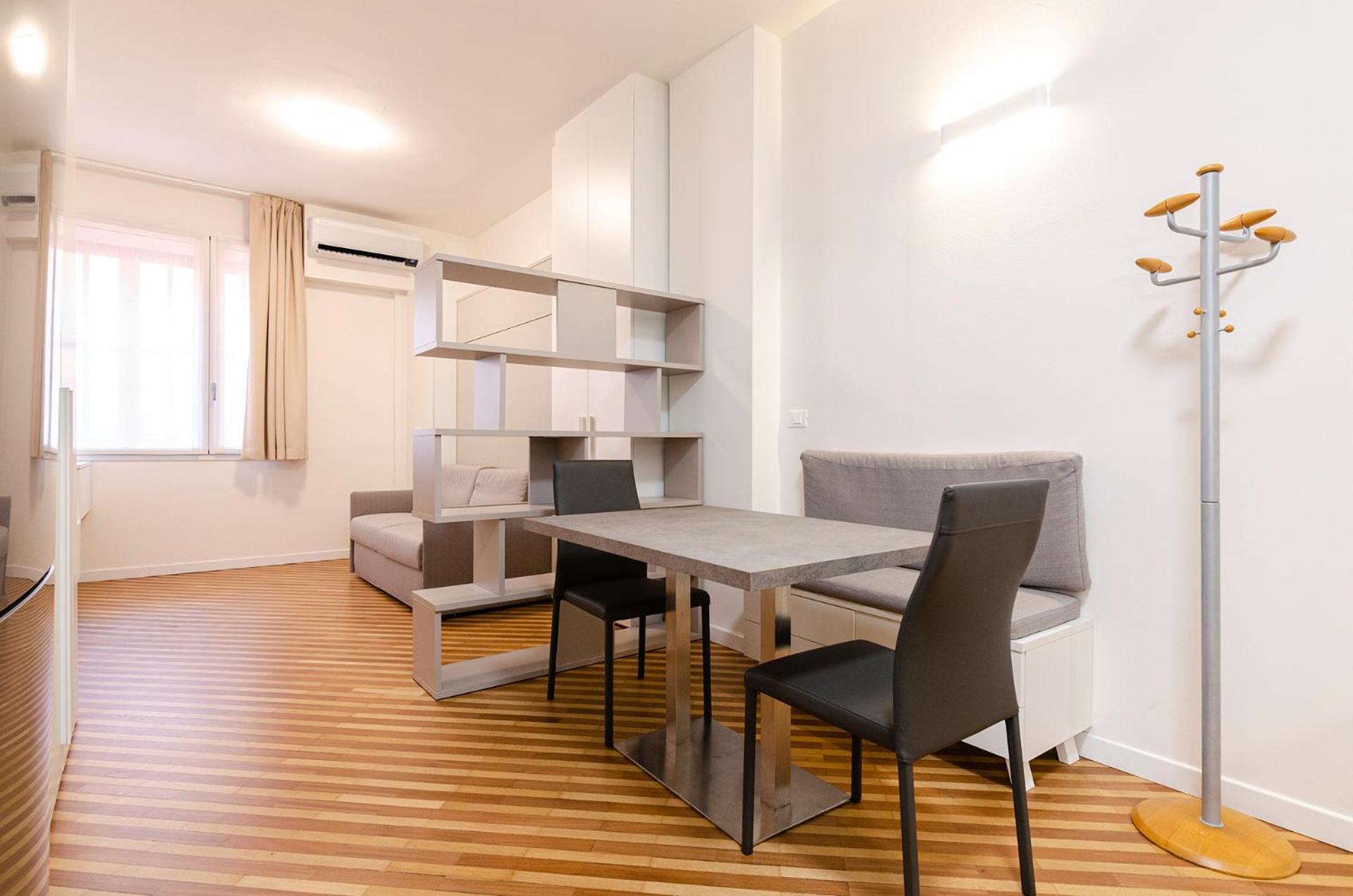 Ugo Bassi Lux Apartment Bolonia Exterior foto